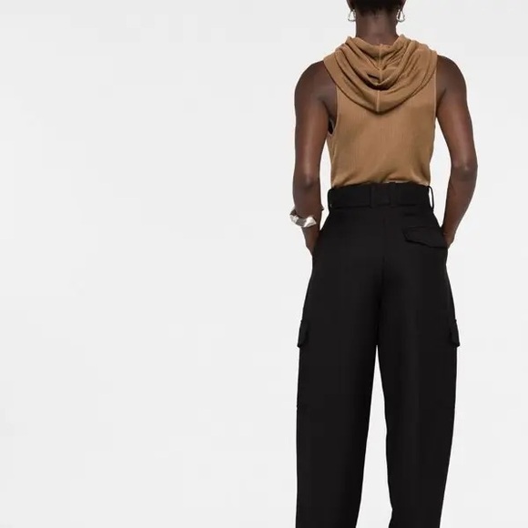 Yves Saint Laurent Sleeveless Hooded Top in a Thin Ribbed Knit with a Cowl Neck. - Picture 8 of 8